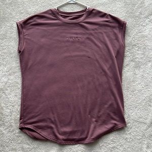 Young LA shirt. Round neck. Short sleeves. Men’s small